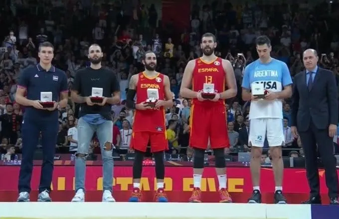 Evan Fournier : « Je n’investis quasiment qu’en France puisque nous pensons y rentrer à la fin de ma carrière »