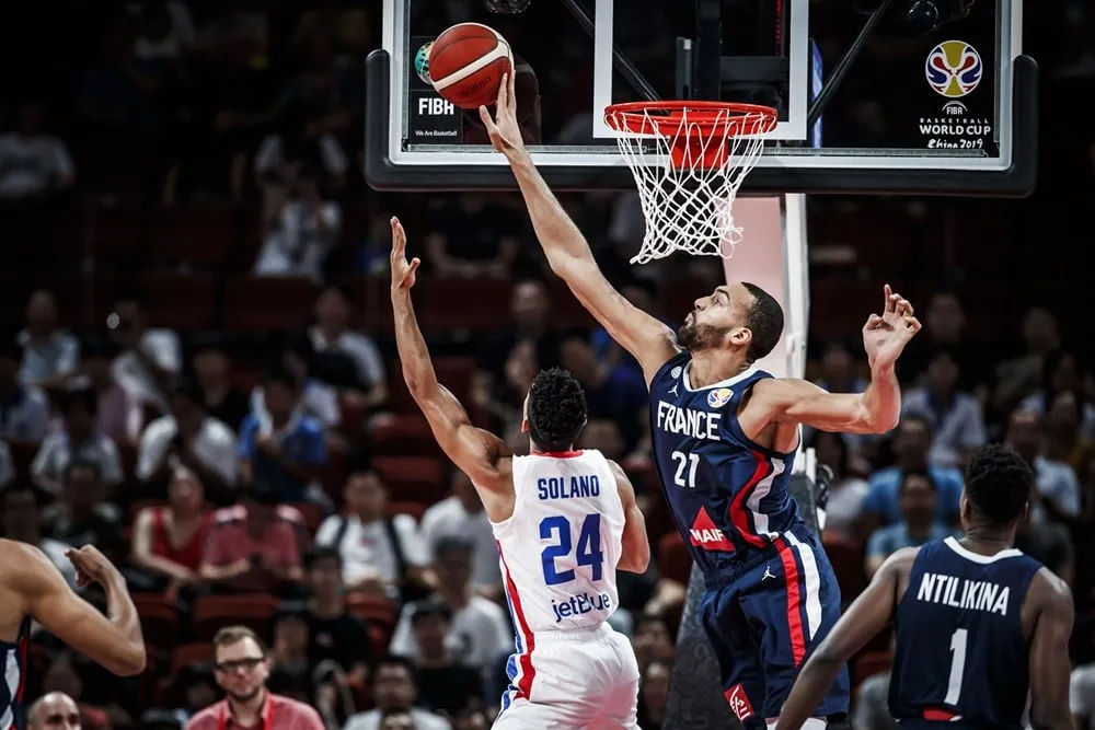 Coupe du monde: Les Bleus martyrisent la République dominicaine, 90-56