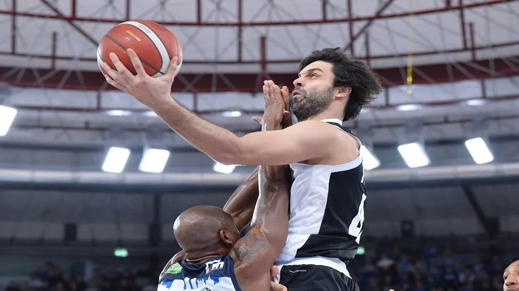 Italie: Le quart-temps de feu de Milos Teodosic, la complainte de Sasa Djordjevic