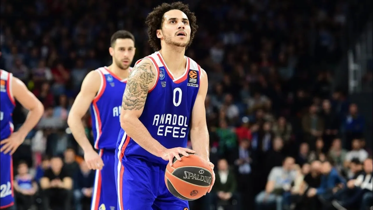 Le président Tayyip Erdogan prêt à offrir un passeport turc à Shane Larkin