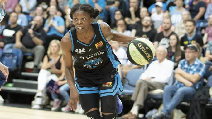 Féminines: Olivia Epoupa championne d’Australie et MVP des finales !
