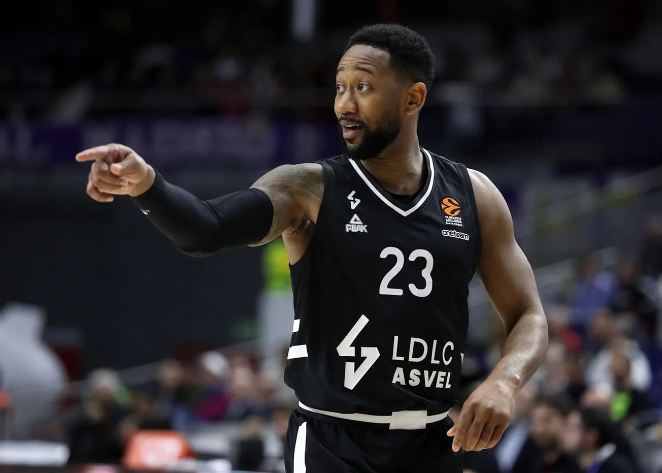 [REDIFF] Interview 2 – Luc Paganon (journaliste au Progrès de Lyon) : « le basket dépend en terme de couverture à 90% de la PQR »