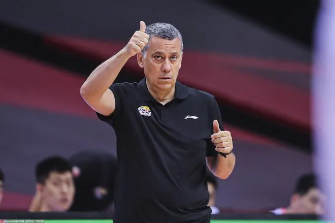 Chine: Le coach espagnol Alejandro Martinez en finale du championnat CBA