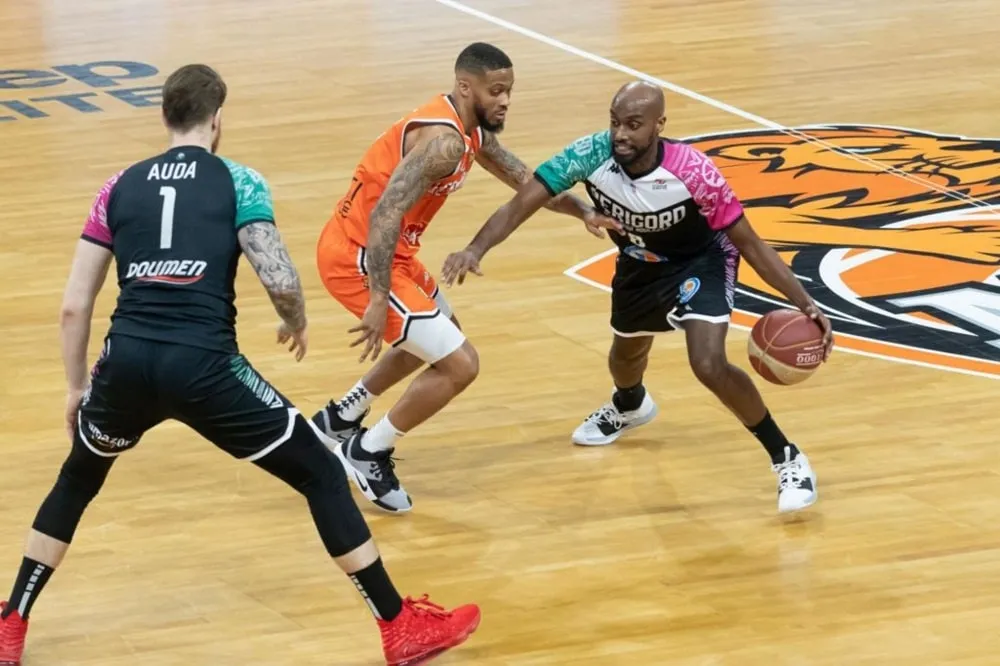 Nanterre : Johnny Berhanemeskel pour remplacer Lucas Dussoulier