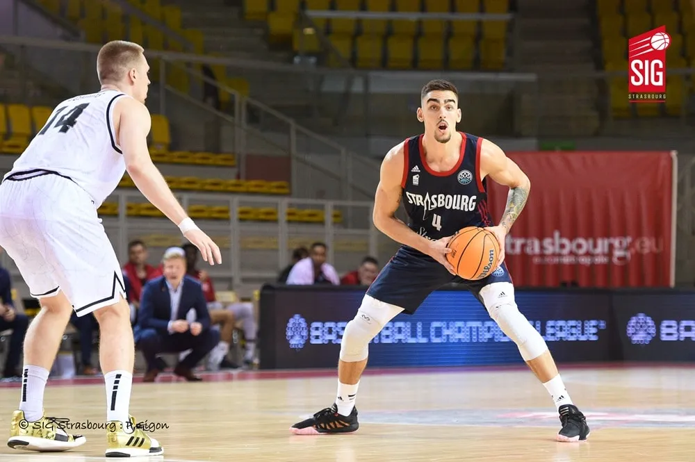 Léo Cavalière (Strasbourg) : « Plus je regarde des matchs de basket, plus je me dis que ces débuts de matchs sont traîtres »