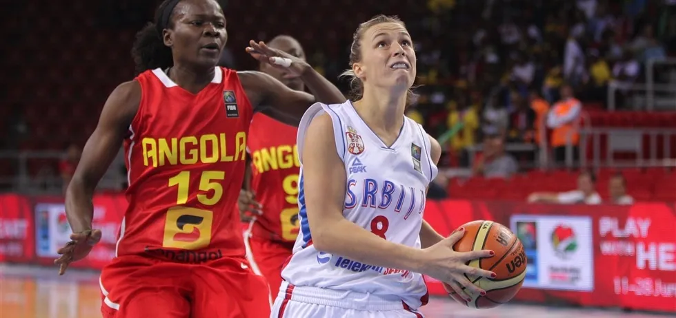 LFB : Basket Landes perd face à Tarbes et sa Serbe Nevena Jovanovic