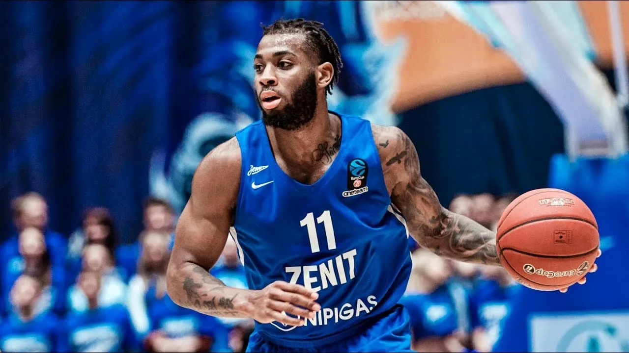 Le meneur US Codi Miller-McIntyre nouveau venu à la JL Bourg