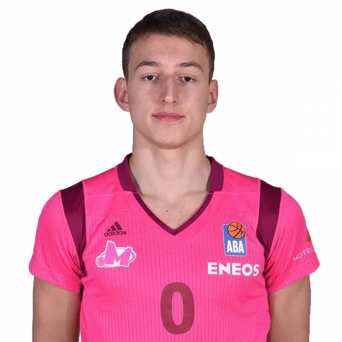 Nikola Jovic, 17 ans, nouvelle pépite du basket serbe