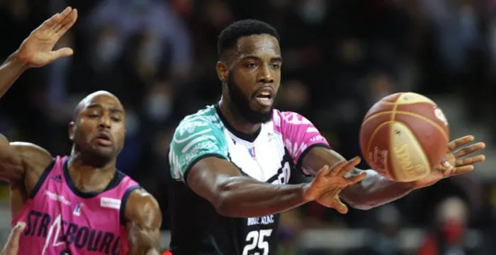 Nanterre : Bruno Cingala-Mata en pigiste médical