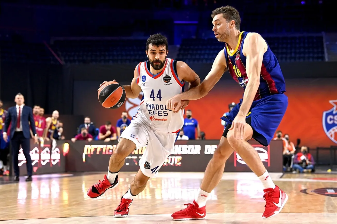 Euroleague : Krunoslav Simon annonce son départ d’Anadolu Efes