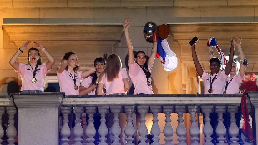 Les championnes d’Europe serbes fêtées à Belgrade