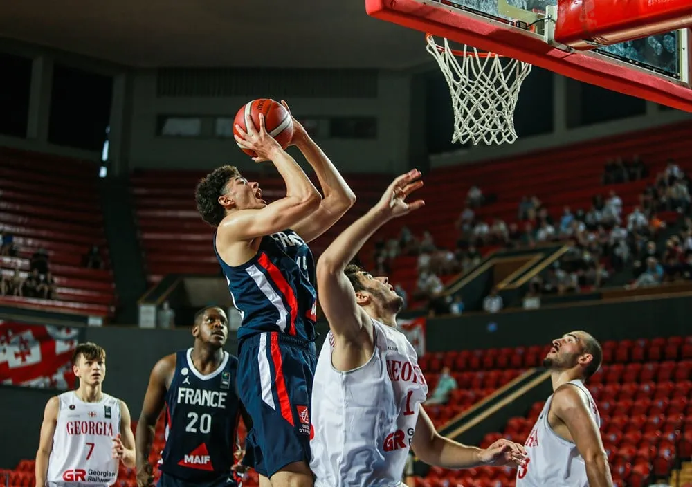 Badr Moujib passe pro à Limoges et se fait prêter à Tours en Pro B