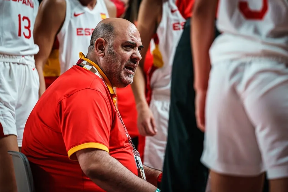 Lucas Mondelo (ex-coach de l’Espagne) : « J’ai toujours traité Marta Xargay avec le plus grand respect »