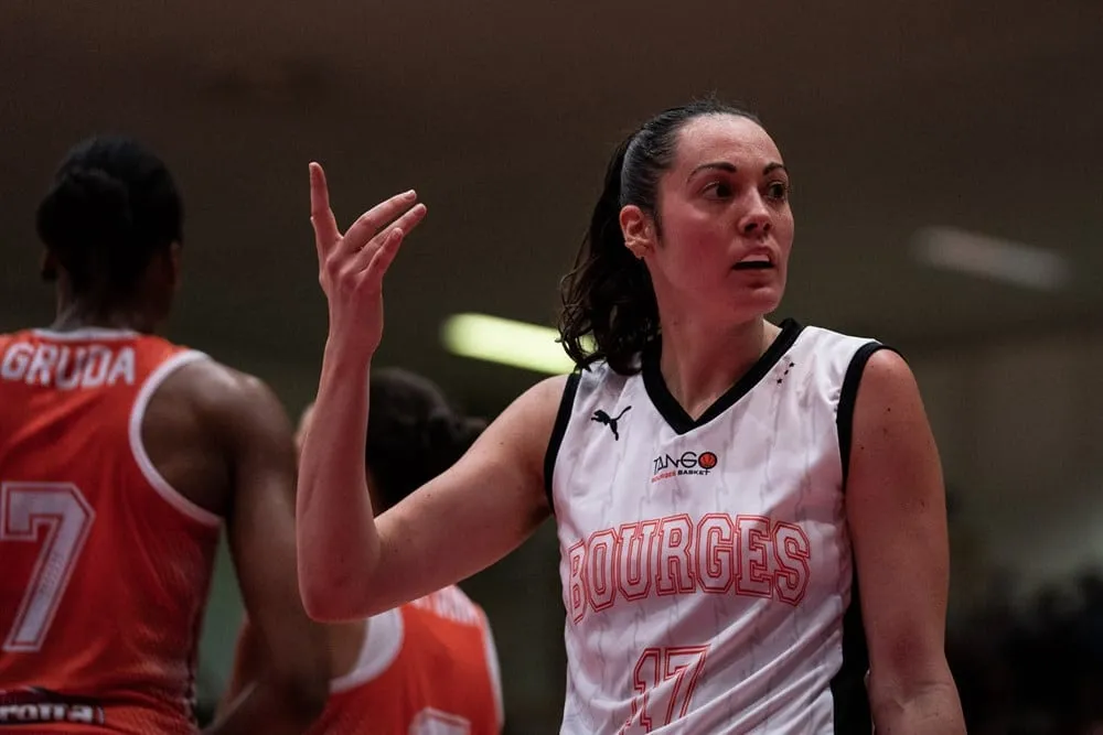 Eurocup féminine : les 16es de finale aller de Bourges et Charleville-Mézières reportés