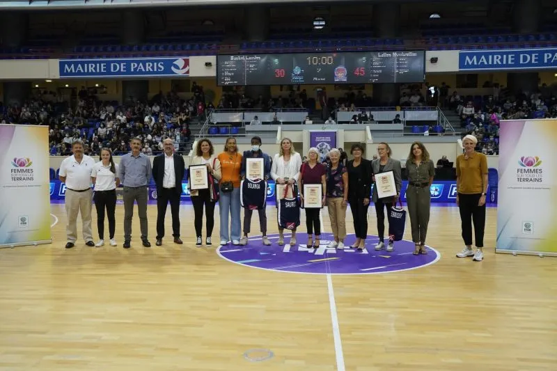 Les lauréates 2020 des Trophées « Femmes sur tous les Terrains » honorées lors du Match des Champions
