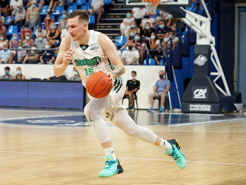 L’international slovène Gregor Hrovat passe de Pau à Dijon