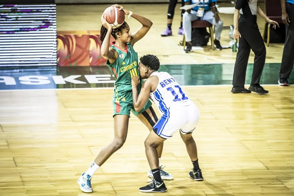 Yohana Ewodo joue pour les équipes de France, Marina pour le Cameroun