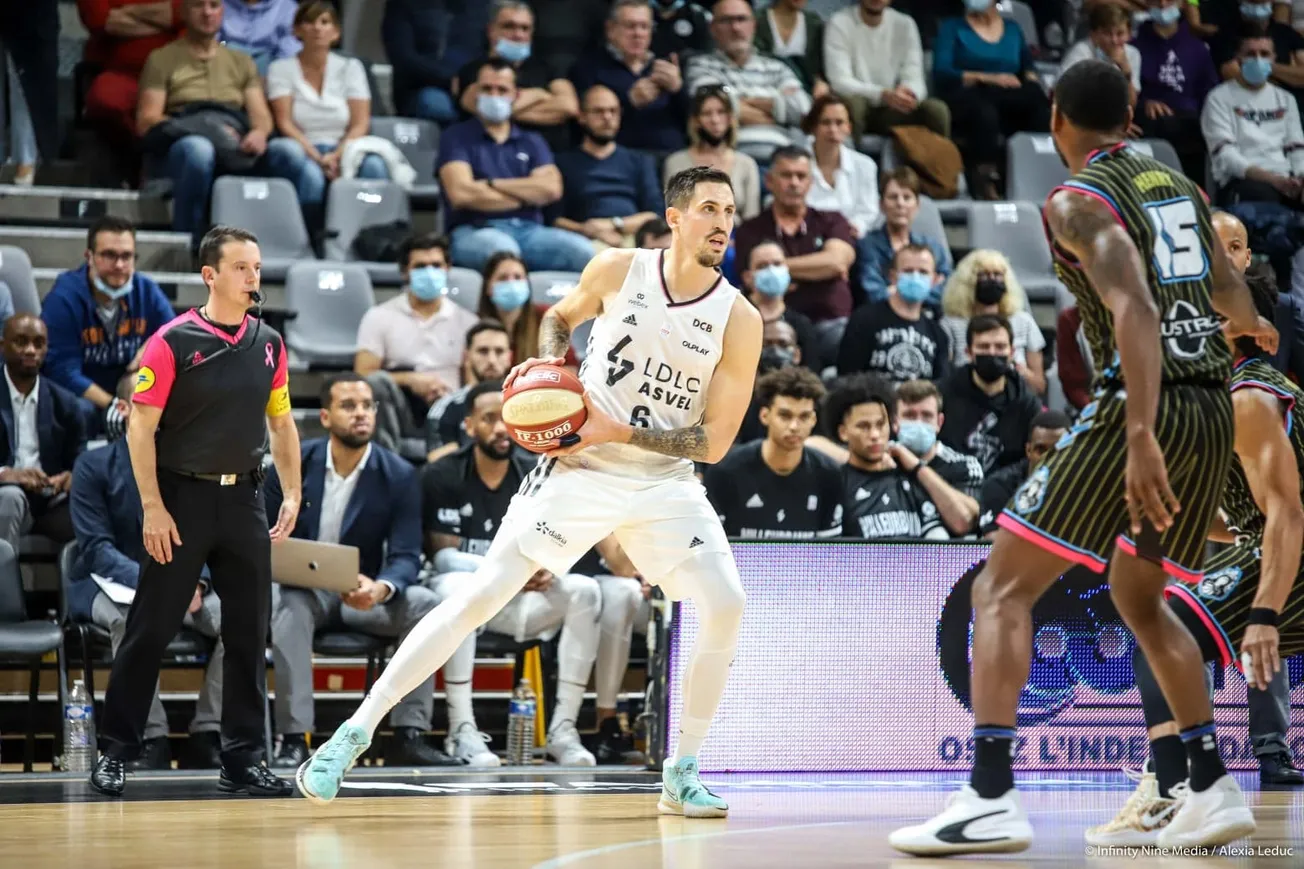 Paul Lacombe et quatre membres du staff de l’ASVEL en équipe de France