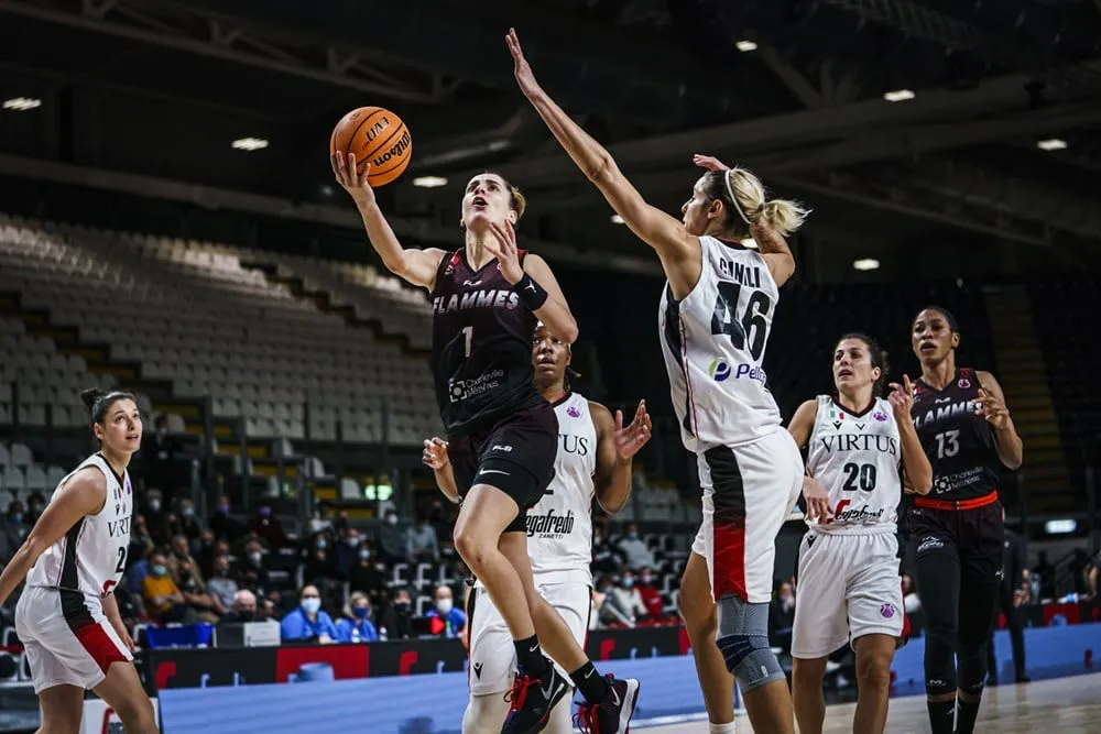 Vidéo : l’incroyable buzzer de Lisa Berkani (Charleville-Mezières) contre Basket Landes