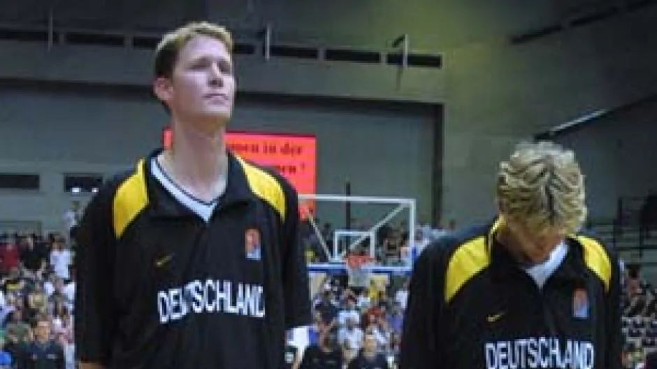 La vie en enfer de Shawn Bradley, l’ancien international allemand, devenu paraplégique