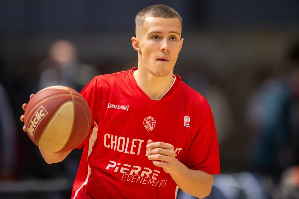 Prêté par Cholet, Nathan De Sousa arrive à l’ASA Basket