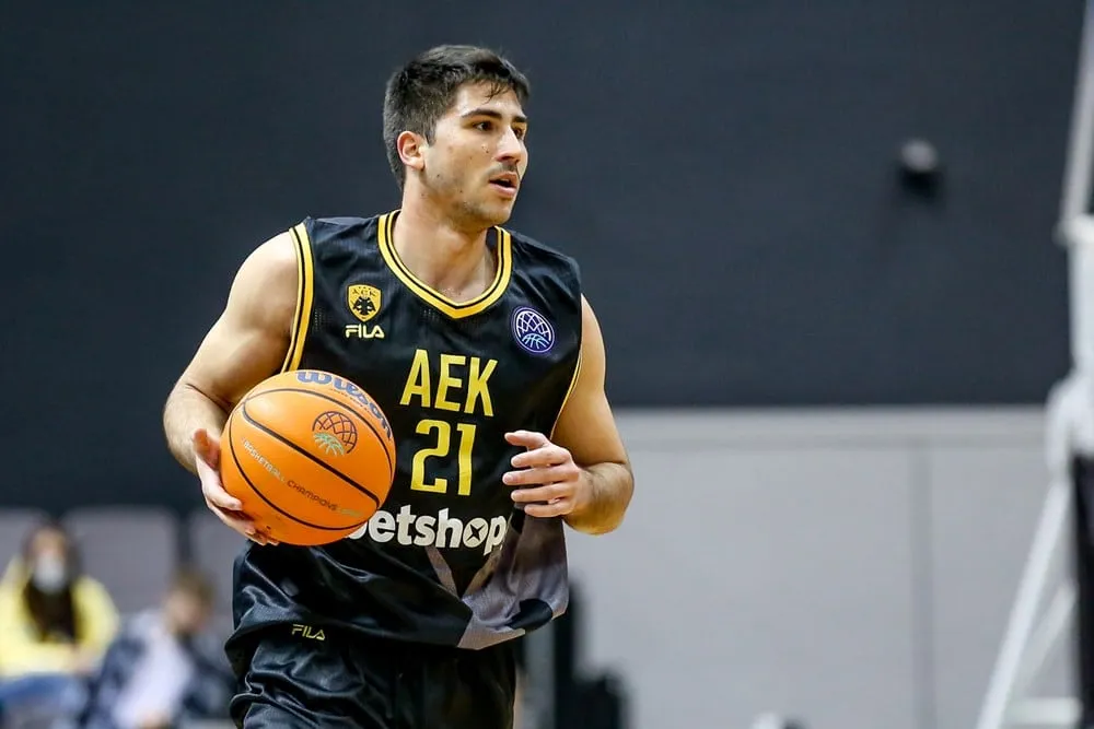 Grèce : Quatre anciens joueurs de l’AEK Athènes ont porté plainte pour salaires impayés