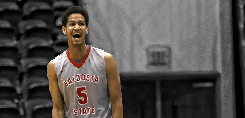 Gravelines : Jeremiah Hill en pigiste médical de Marcquise Reed
