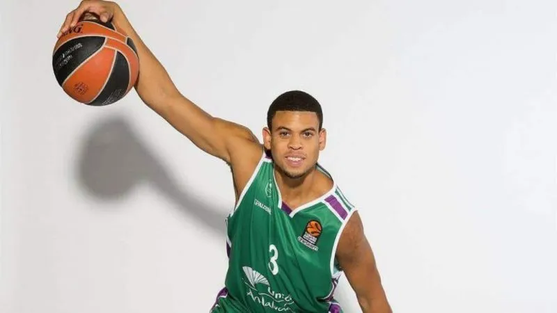 Les gestes qui sauvent du meneur de Gravelines, Ray McCallum