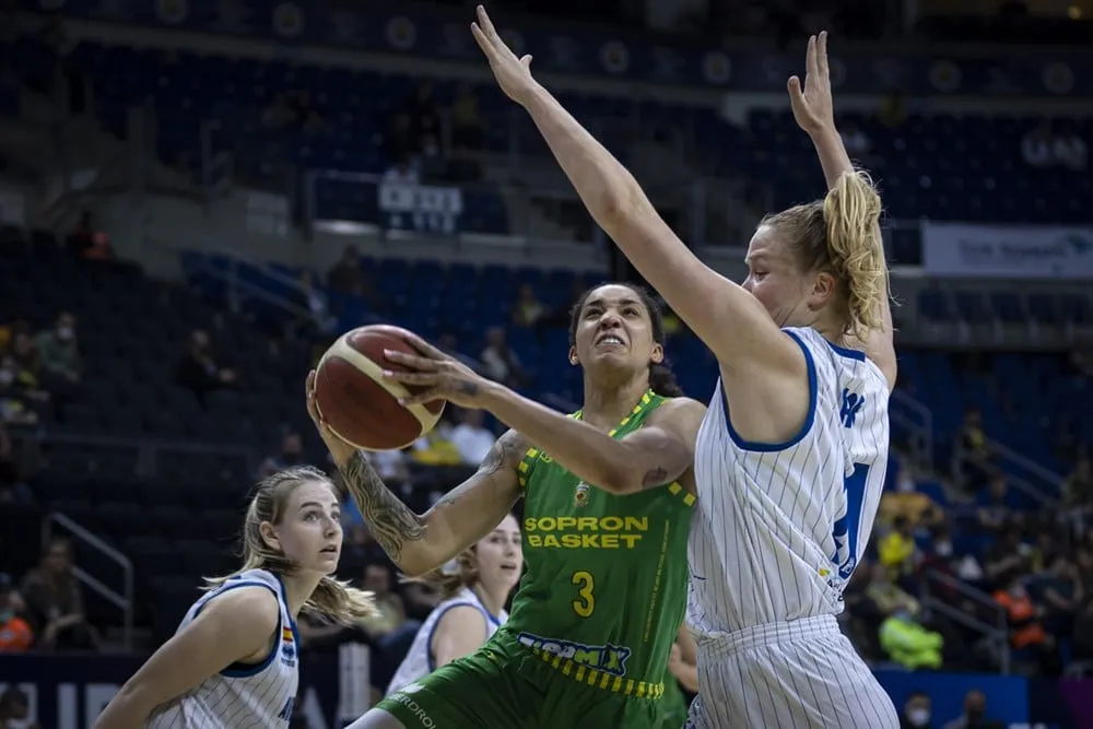Euroleague féminine : Gabby Williams et Sopron en finale