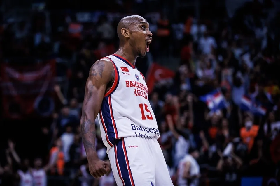 FIBA Europe Cup : 13 485 spectateurs ont assisté au sacre de Bahcesehir, l’ancien Limougeaud Jamar Smith élu MVP