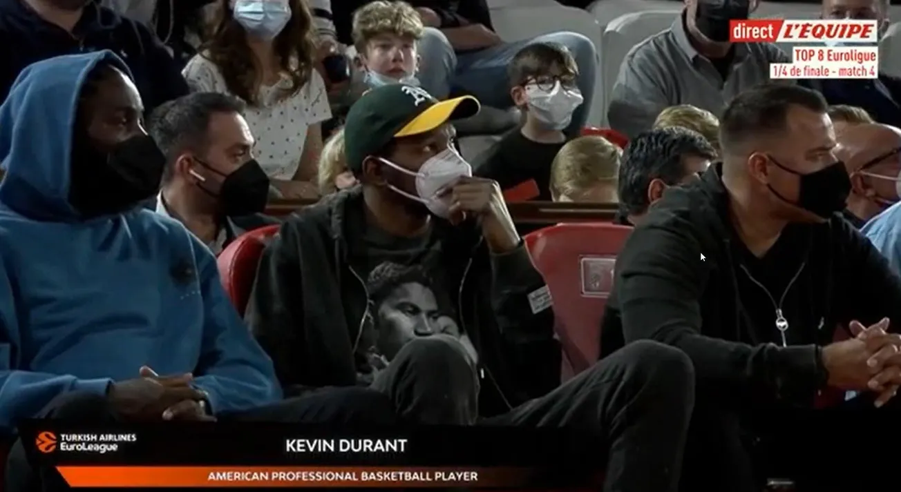 Vidéo : Kevin Durant, invité de prestige à Monaco-Olympiakos