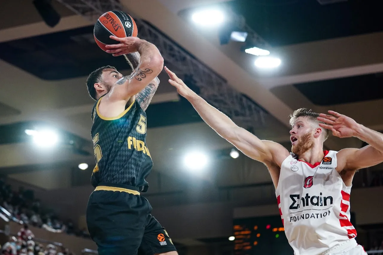 Les 6 infos de la semaine : Céline Dumerc fait durer le plaisir, Monaco à une marche du Final Four