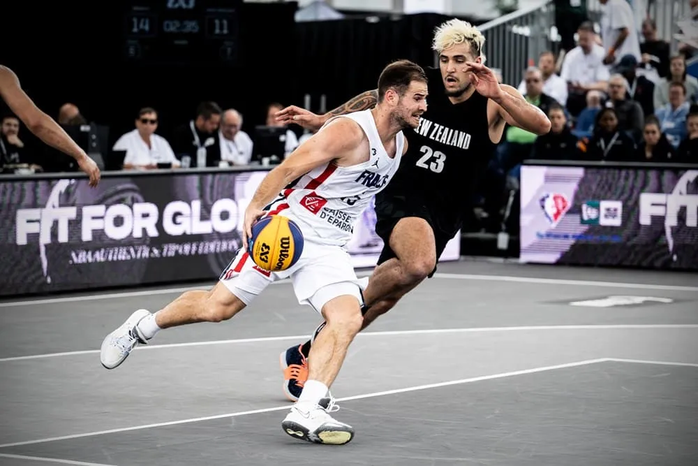 Coupe du monde 3×3 : Les Bleus dominent la Nouvelle-Zélande, mais échouent sur le fil face au Brésil