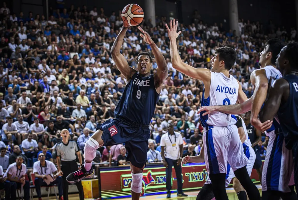 Betclic Élite : Yves Pons, un as de la défense à l’ASVEL