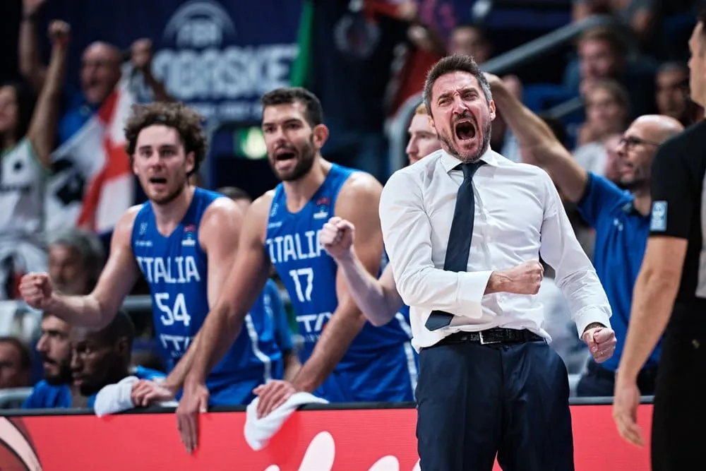 Gianmarco Pozzecco (Italie) : « En football, toute la planète s’arrête, l’Euroleague pourrait aussi s’arrêter une semaine »