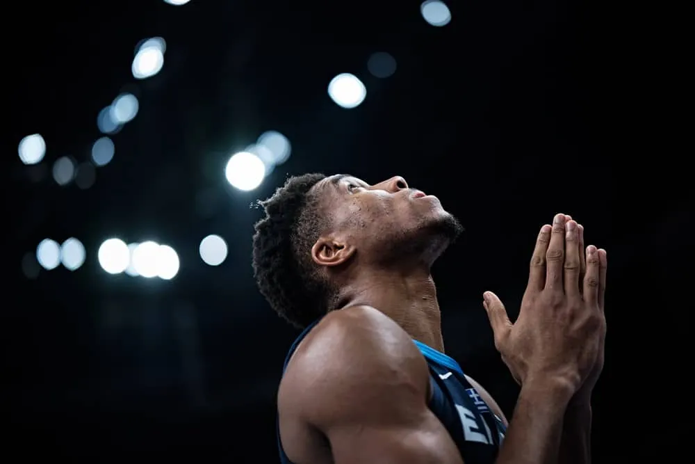 Grèce – Giannis Antetokounmpo : « L’hymne national m’a redonné le goût du basket »