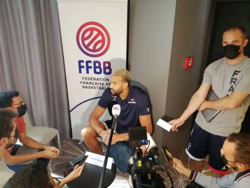 Vidéo : Les premiers jours des Bleus à l’EuroBasket