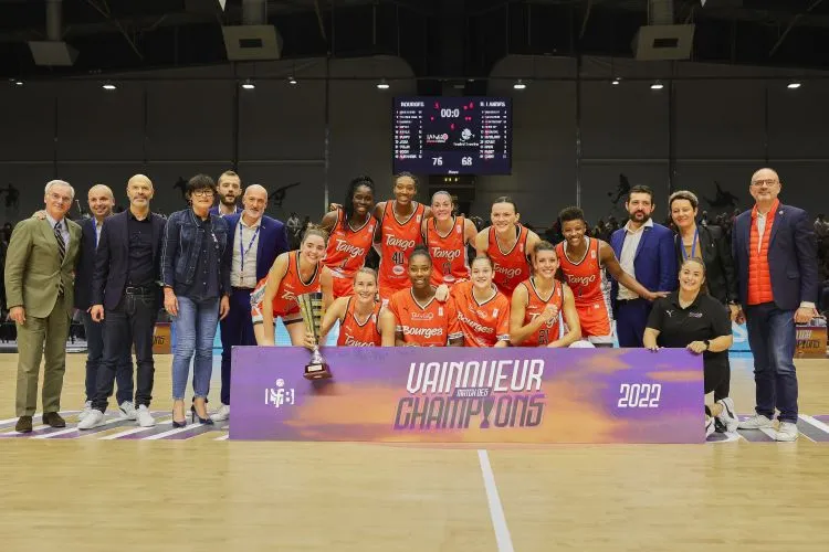 Sur sa lancée, Bourges décroche un nouveau trophée au Match des Champions