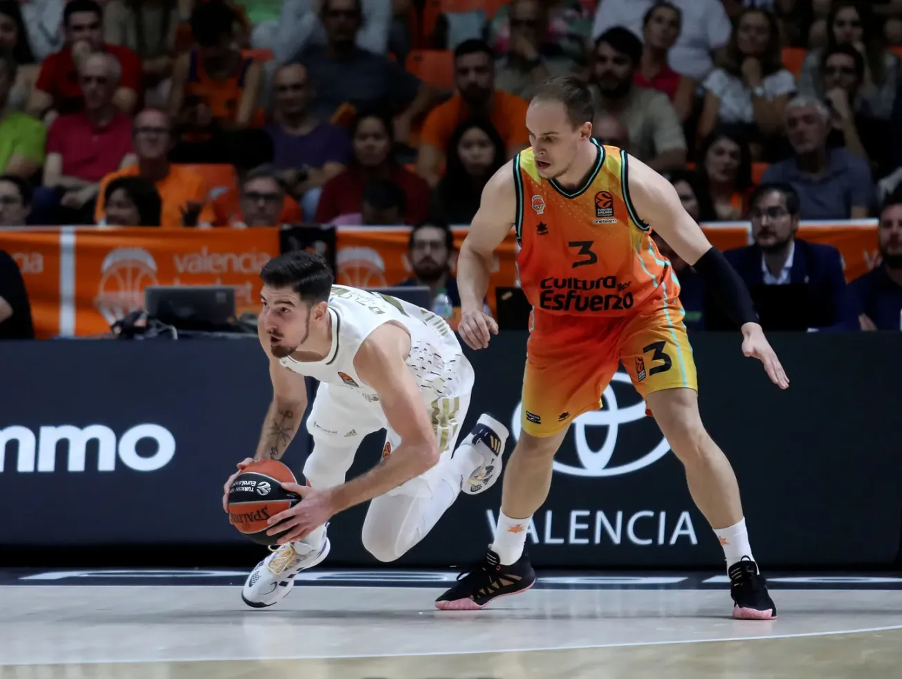 Euroleague : L’ASVEL craque contre Valence après avoir remonté 20 points de retard !