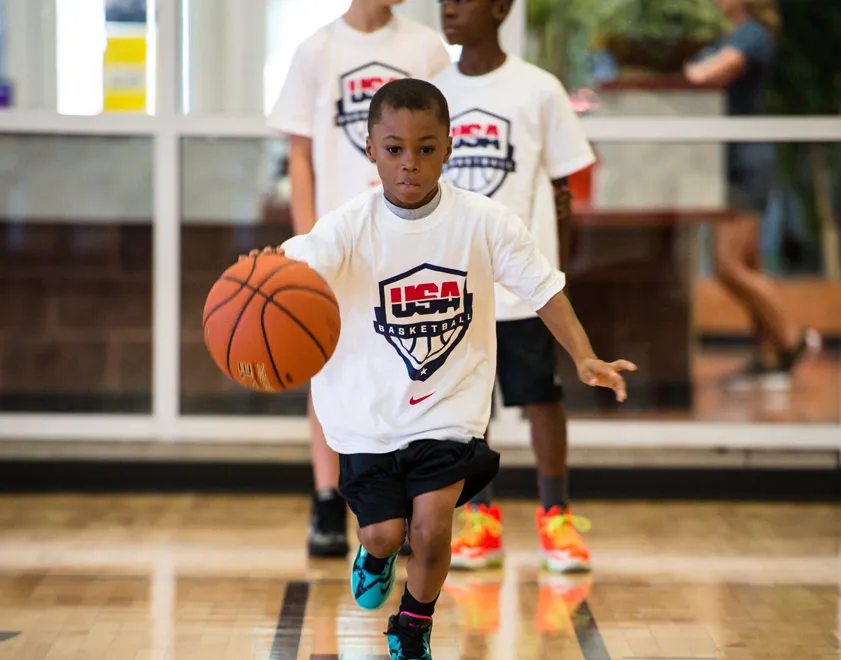 Le basket est de très loin le sport le plus pratiqué chez les jeunes aux Etats-Unis