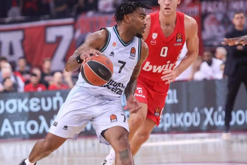 Euroleague : Chris Jones (Valence) et Johnathan Motley (Fenerbahçe) co-MVP de la 7e journée