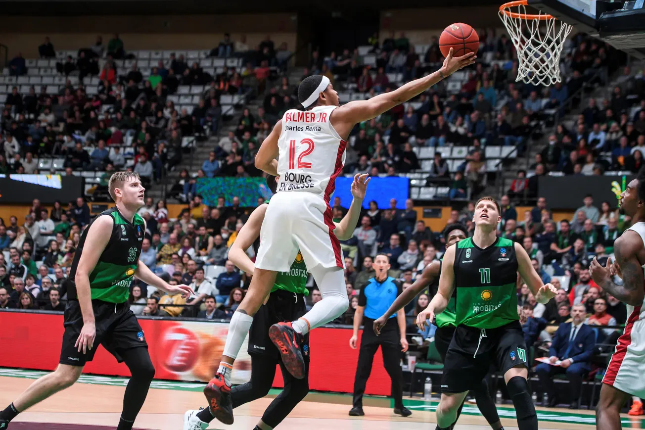 Eurocup : Bourg performe à Badalone et prend la tête de son groupe