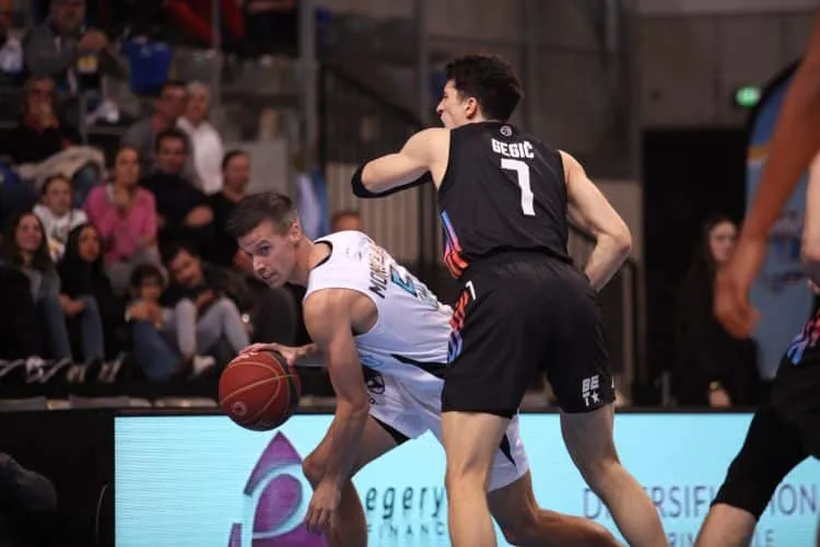 Coupe de France : Antibes sort Paris
