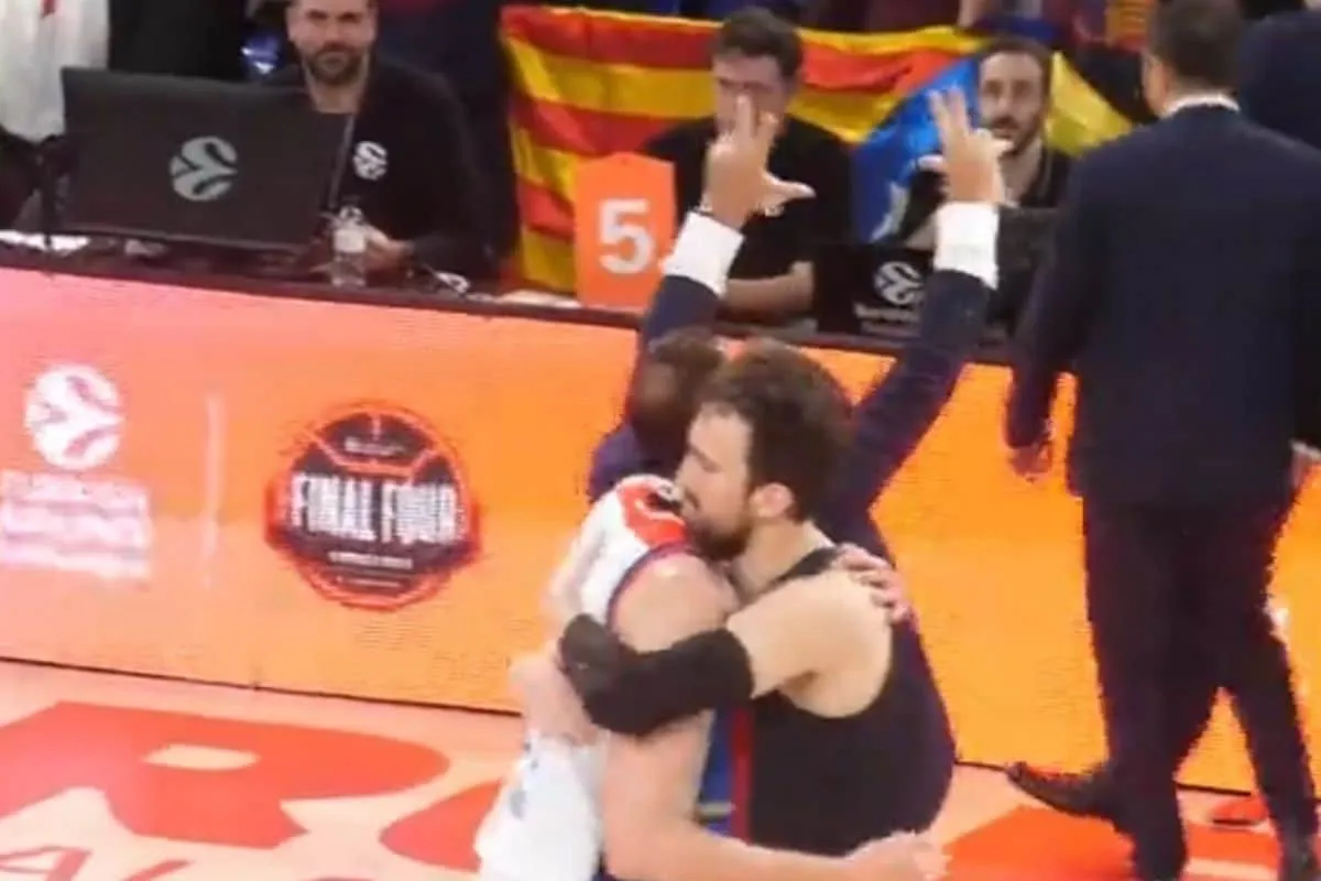 Vidéo : Ergin Ataman chambre le public de Barcelone