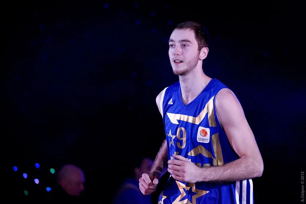 Ukraine : Décès de l’ancien international Ruslan Otverchenko
