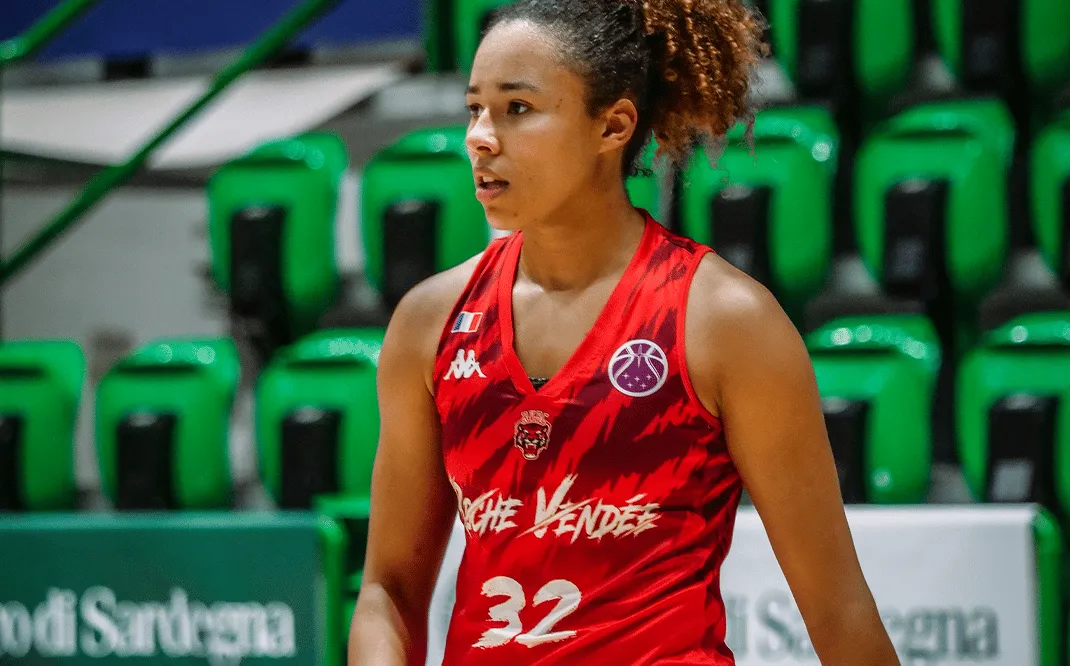 LFB : 32 points pour Tima Pouye lors de Charleville – La Roche Vendée