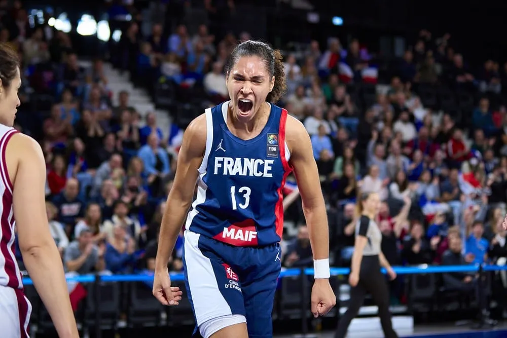 Qualif. EuroBasket 2025 : Les jeunes Bleues assurent face à la Lettonie