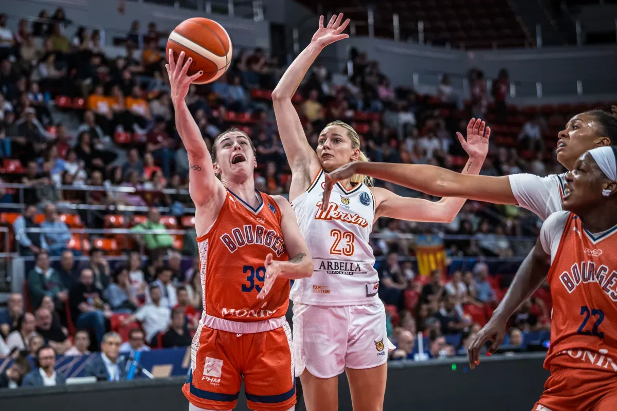 Euroleague féminine : Valériane Ayayi (Prague) élimine Janelle Salaün (Schio)
