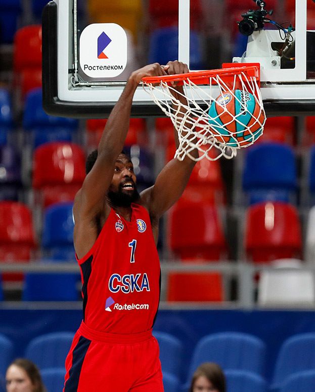 Livio Jean-Charles.  Photo de Mikhail Serbin, cskabasket.com