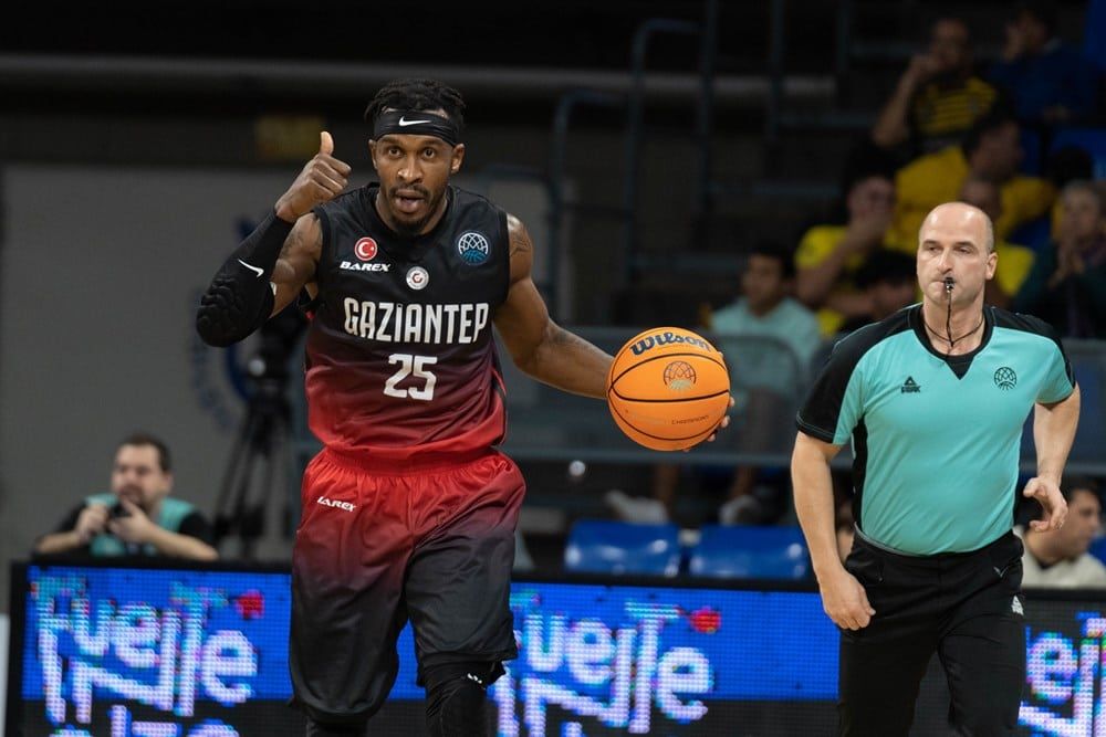 Italie: Un deuil dans sa famille dû au Covid-19 fait renoncer Jason ...